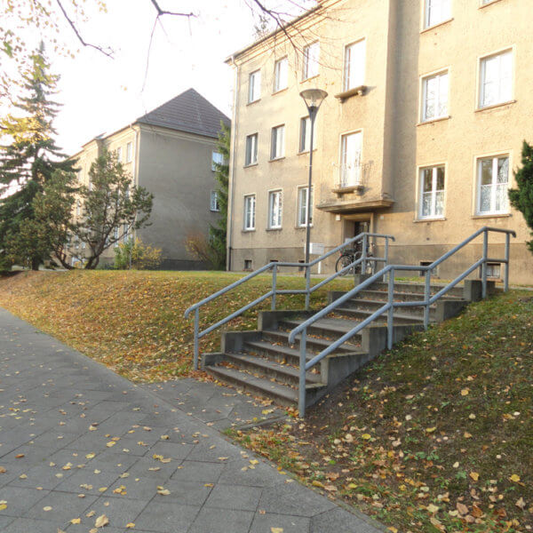 Seehaus-Siedlung, Außenansicht Wriezener Straße 31/33, 35/37, vor der Sanierung